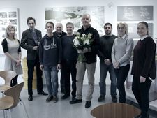 Jessica Hartwig und Manuel Wilmanns begrüßen Besucher in der Infostelle Asse, darunter auch den 30.000 Besucher Hans-Hermann Niemann aus Sickte Jessica Hartwig und Manuel Wilmanns begrüßen Besucher in der Infostelle Asse, darunter auch den 30.000 Besucher Hans-Hermann Niemann aus Sickte