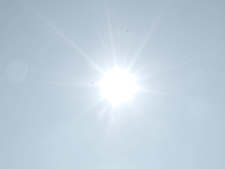 Die Sonne hat für das Leben auf der Erde fundamentale Bedeutung. Die Sonne hat für das Leben auf der Erde fundamentale Bedeutung.