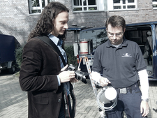 Daniel Esch talking to Johannes Kaufmann, Reporter