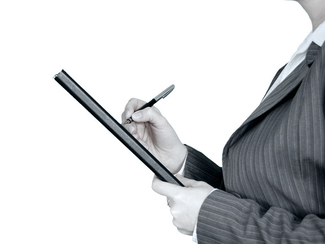 Frau mit Schreibutensilien Frau mit Schreibutensilien