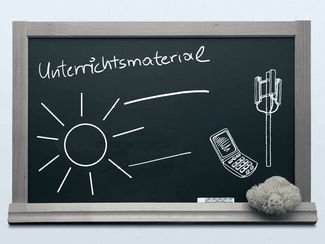 Tafel mit Schriftzug "Unterrichtsmaterial" Tafel mit Schriftzug "Unterrichtsmaterial"