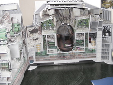 Modell des havarierten Reaktors in Tschernobyl