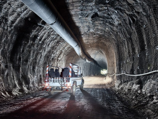 Fertig erstelle Einlagerungskammer Fertig erstelle Einlagerungskammer