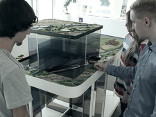 Visitors of the Konrad information centre use the Konrad model to get an idea of the mine