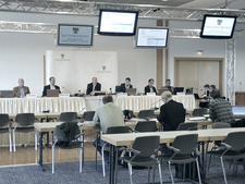 Verhandlungssaal beim Erörterungstermin